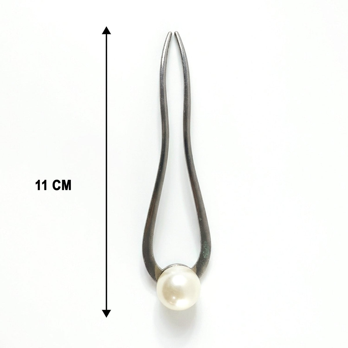 Minimalist pearl hair pin clip